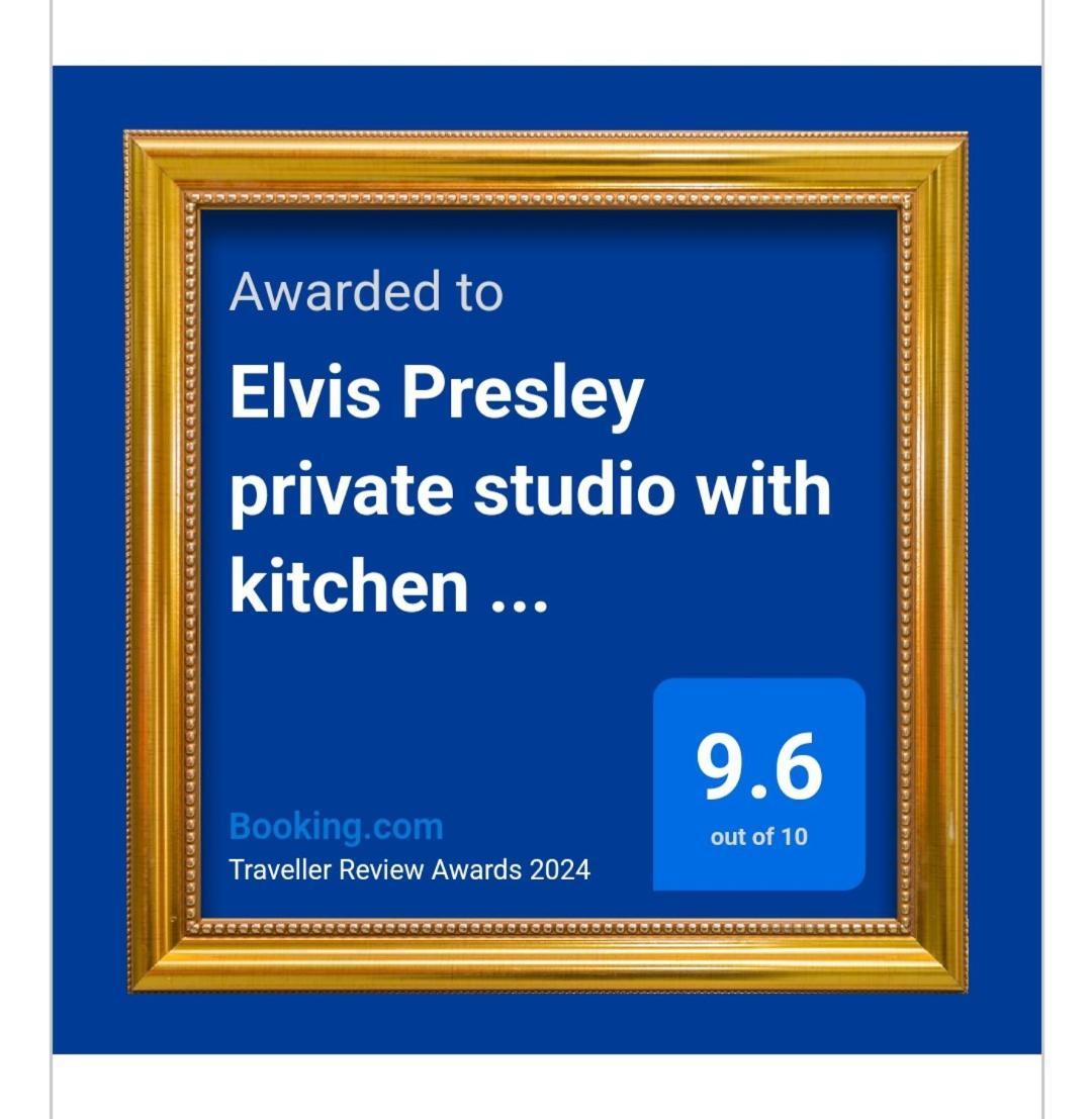 Elvis Presley Private Studio With Kitchen And Airconditioning Гус Екстериор снимка
