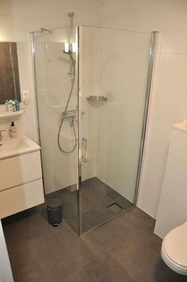 Elvis Presley Private Studio With Kitchen And Airconditioning Гус Екстериор снимка